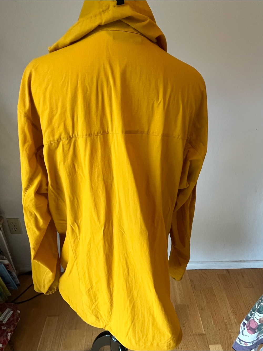 Women’s Arcteryx Squamish Jacket Ultra Light Lightweight Size L Mustard Yellow - Picture 9 of 16